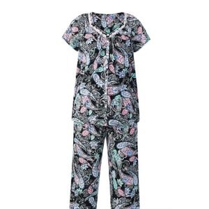 New Aria Women's 100%‎ cotton Black short sleeve capri Pajamas Set size S (4-6)